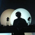 DJ Fresh vs DJ Shadow - Closer