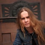 Jarkko Ahola - Ilouutinen