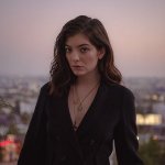 Lorde feat. Flume - Tennis Court