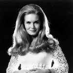 Lynn Anderson - A Mansion on the Hill